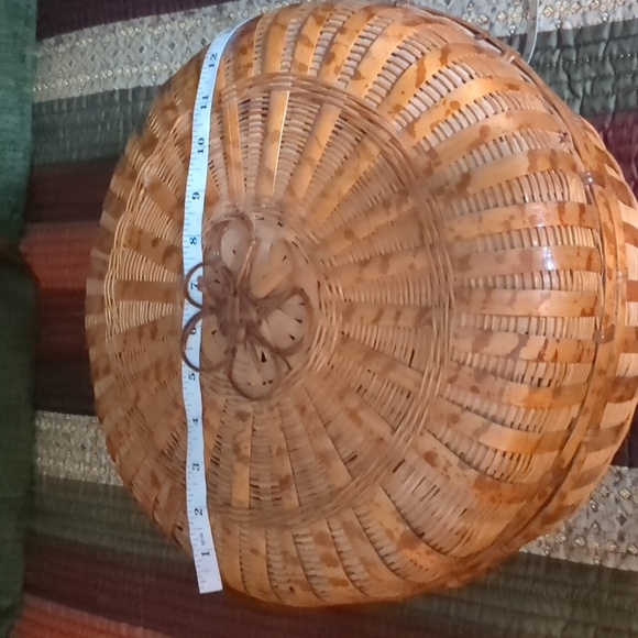 Large vintage woven Asian sewing basket - Picture 3 of 12